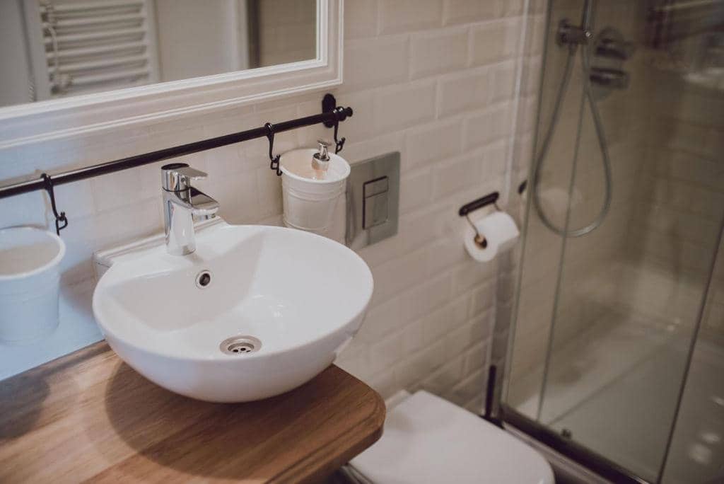 Fotogrāfa apartaments Nr. 1 — vannas istaba ar dušu